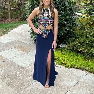 Size 6 Sherri Hill prom dress